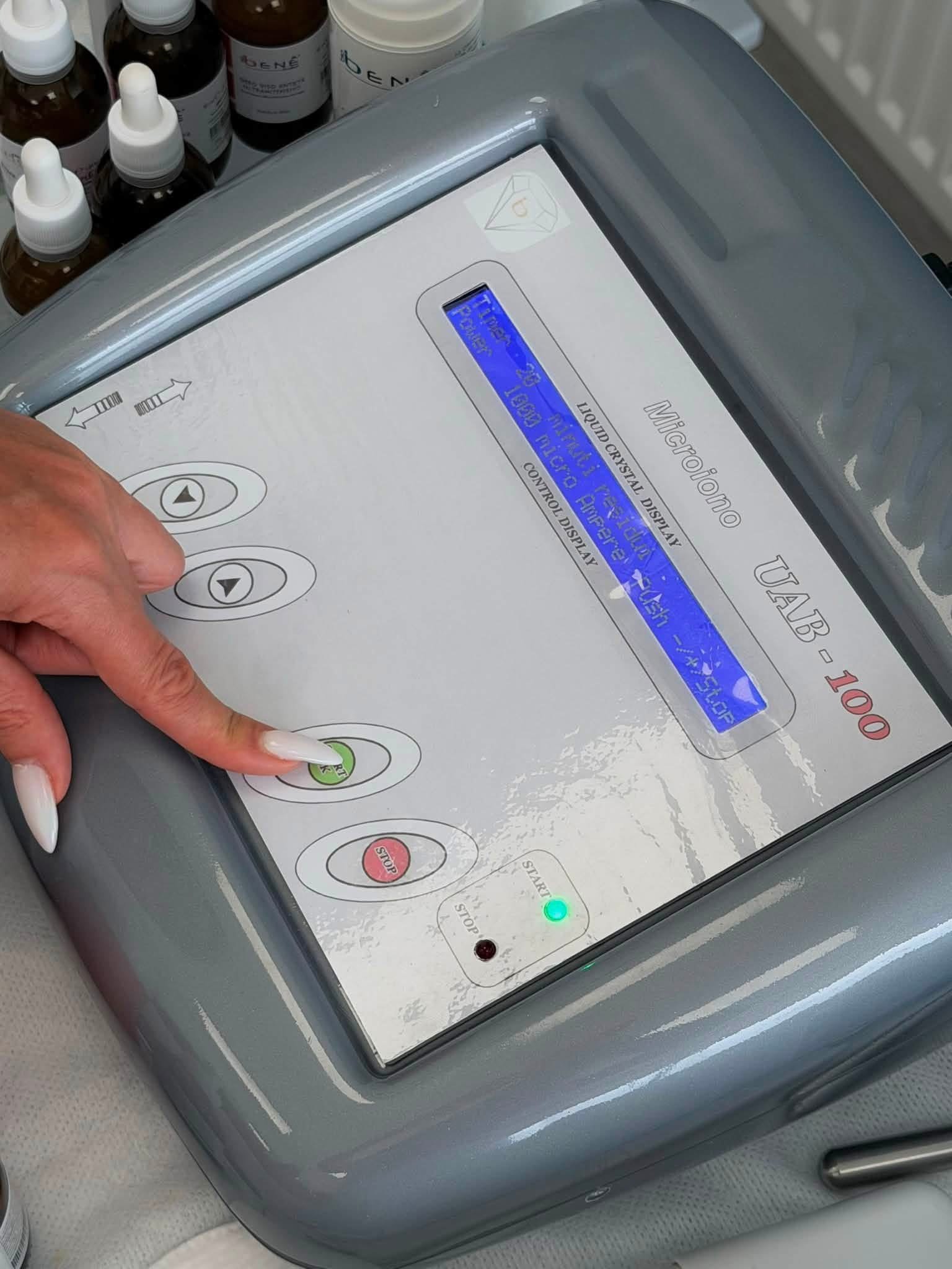 Veido ir kūno procedūrų aparatas MICROIONO - Image 2